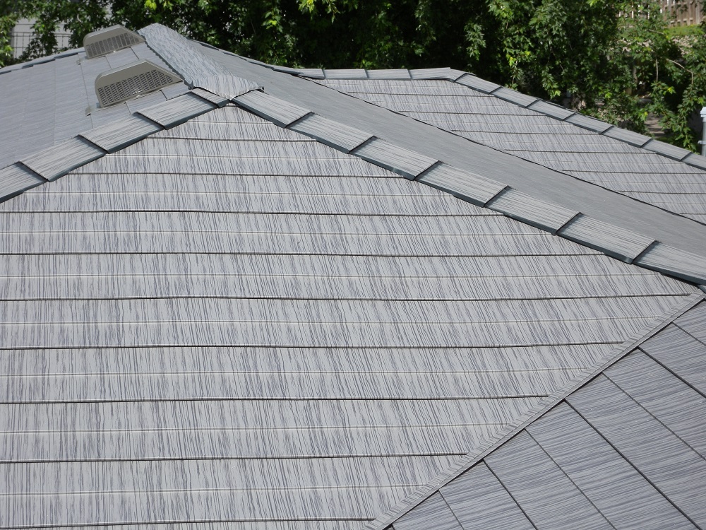 ABC Seamless Roof in Grey - ABC Seamless of Nebraska A seamless grey roof installed by ABC Seamless of Nebraska.